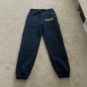 Brand new never worn sweatpants